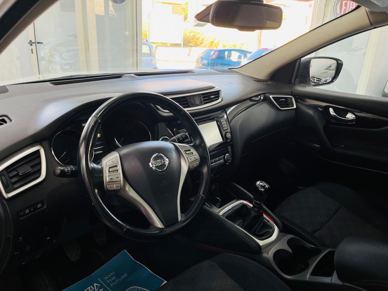 Nissan Qashqai 1.5 dCi Tekna 110cv anno 2015 italiana