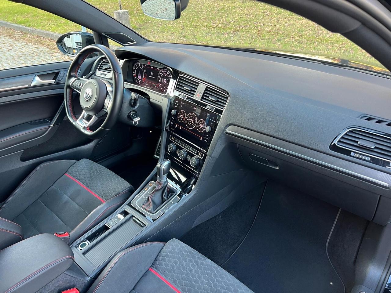 Volkswagen Golf GTI Performance 2.0 245 CV TSI DSG 3p. BMT