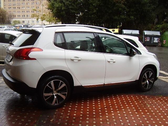 Peugeot 2008 PureTech Turbo NEOPATENTATI