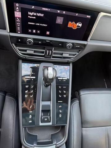 Porsche Macan 2.0 T/TETTO/SPORT CHRONO/PELLE TOTALE/MATRIX/