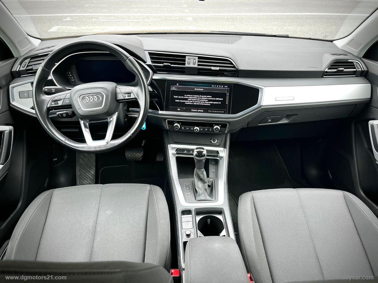 AUDI Q3 35 TDI quattro S tronic Business Adv.