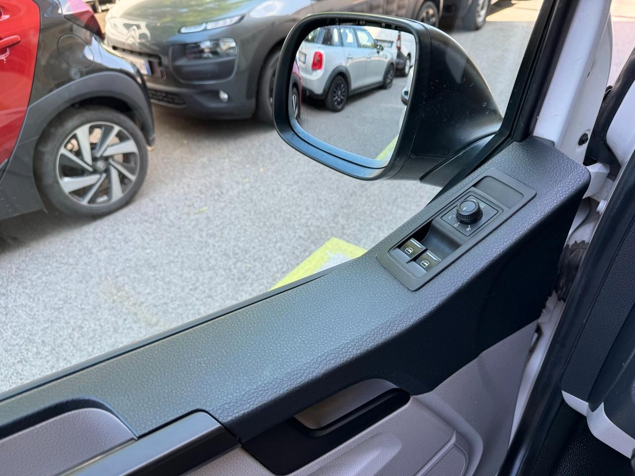 Volkswagen T6 CASSONE TRILATERALE GARANZIA 24 MESI