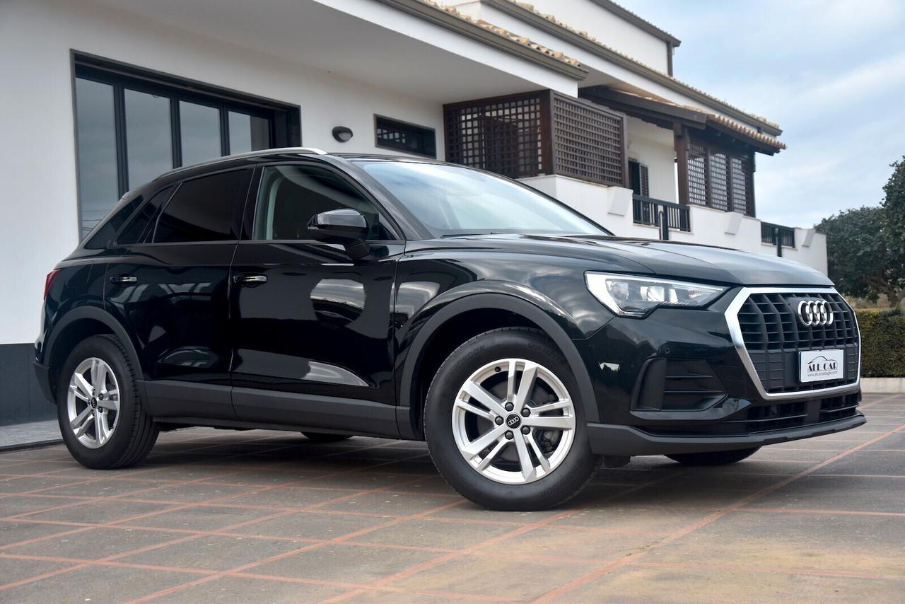 Audi Q3 35 TDI S tronic Business