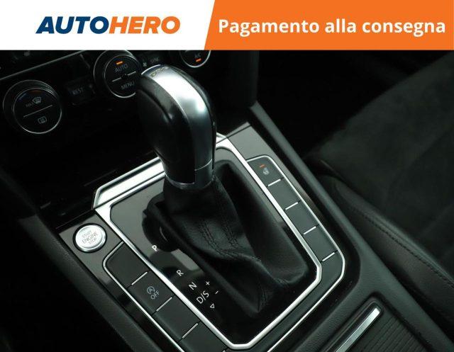 VOLKSWAGEN Passat Variant 2.0 TDI DSG Executive BlueMotion Tech.