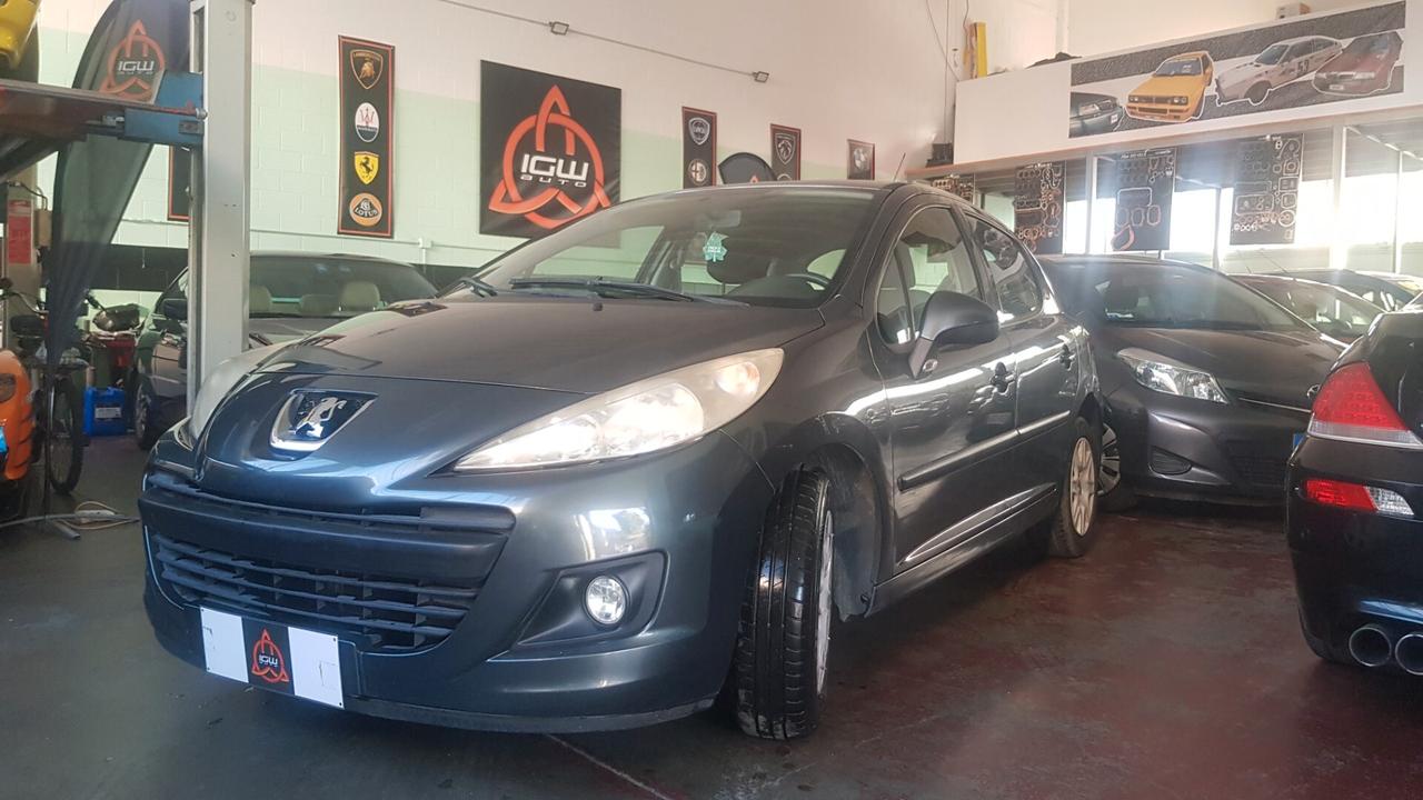 Peugeot 207 1.4 EURO 5 OK NEOPATENTATI!!!