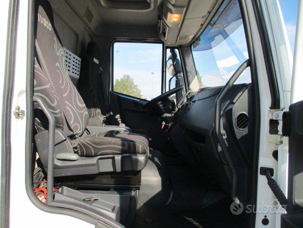 Iveco EUROCARGO 120/25 E5 RIBALTABILE TRILATERALE