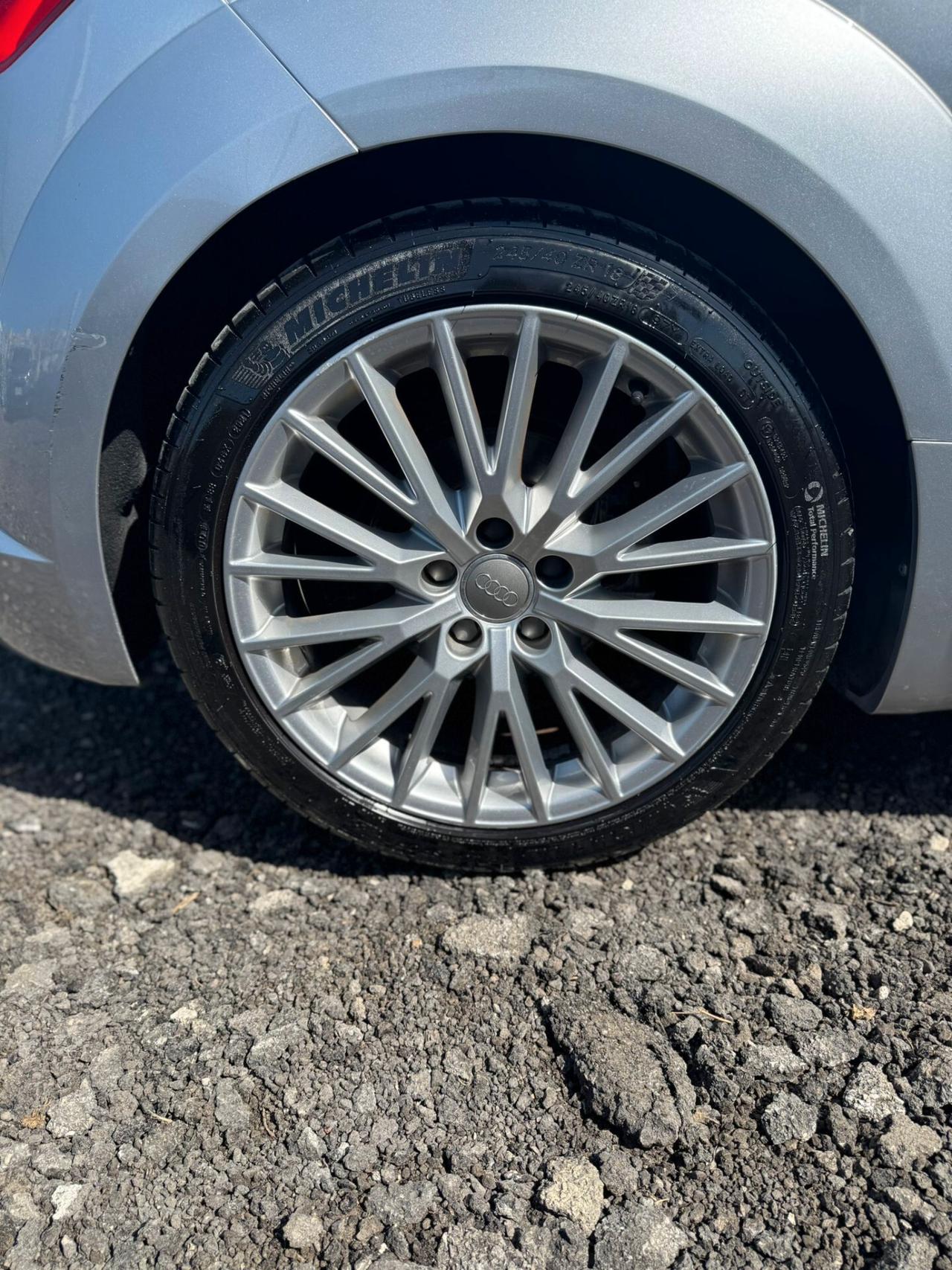 Audi TT Coupé 2.0 TDI ultra S line