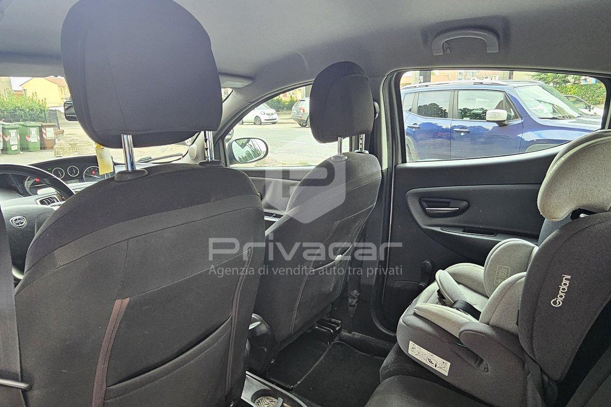 LANCIA Ypsilon 1.2 69 CV 5 porte S&S Platinum