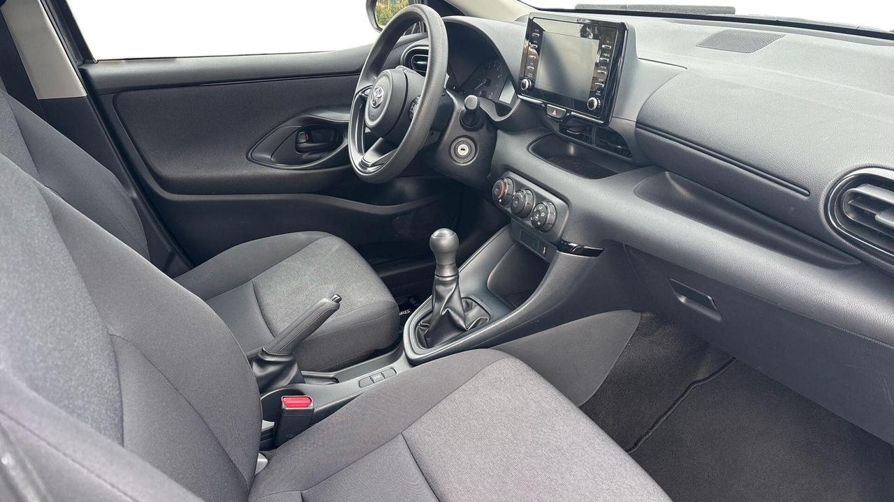 Toyota Yaris 1.0 5 porte Active