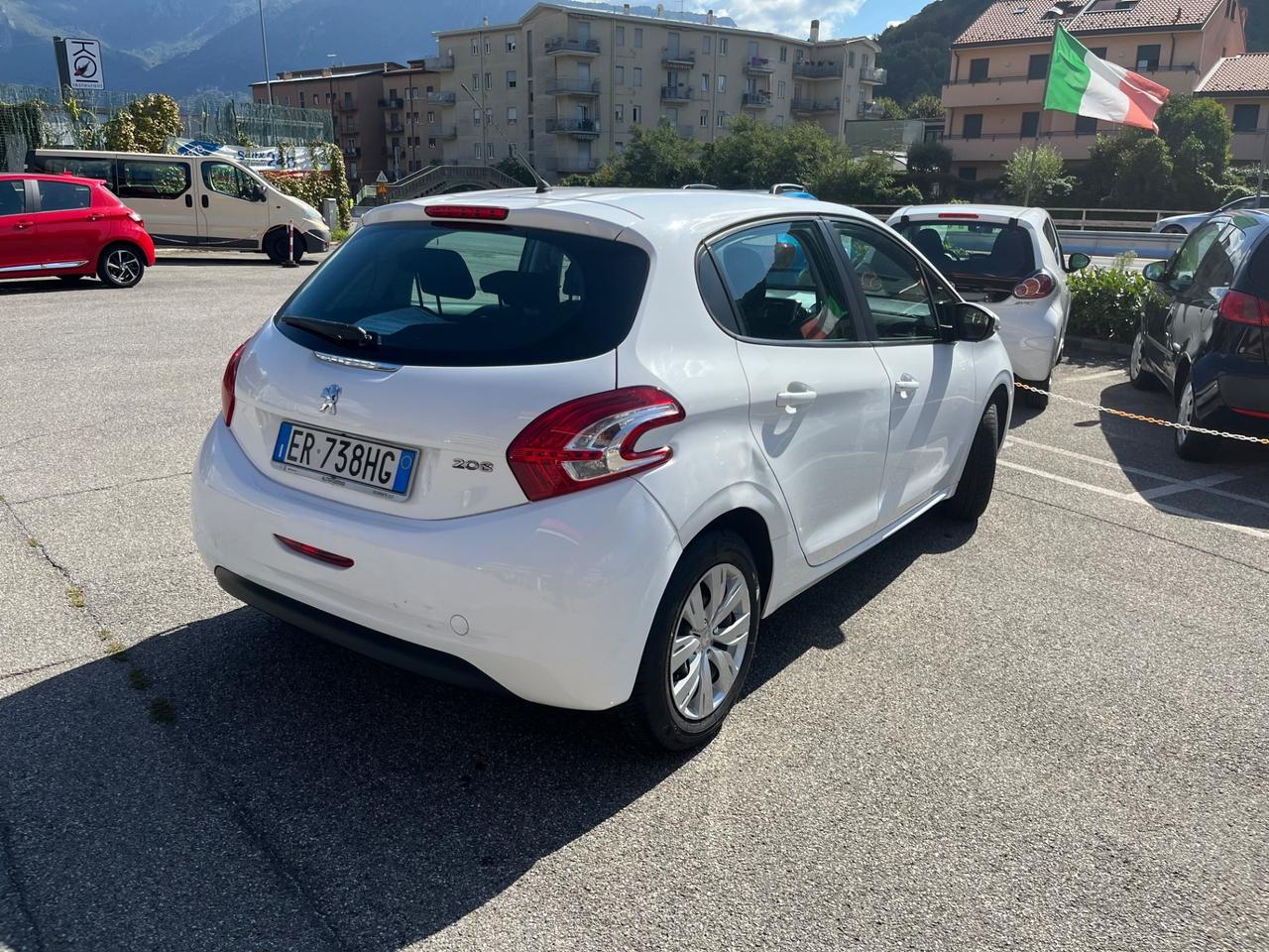 Peugeot 208 1.2 5 porte Active