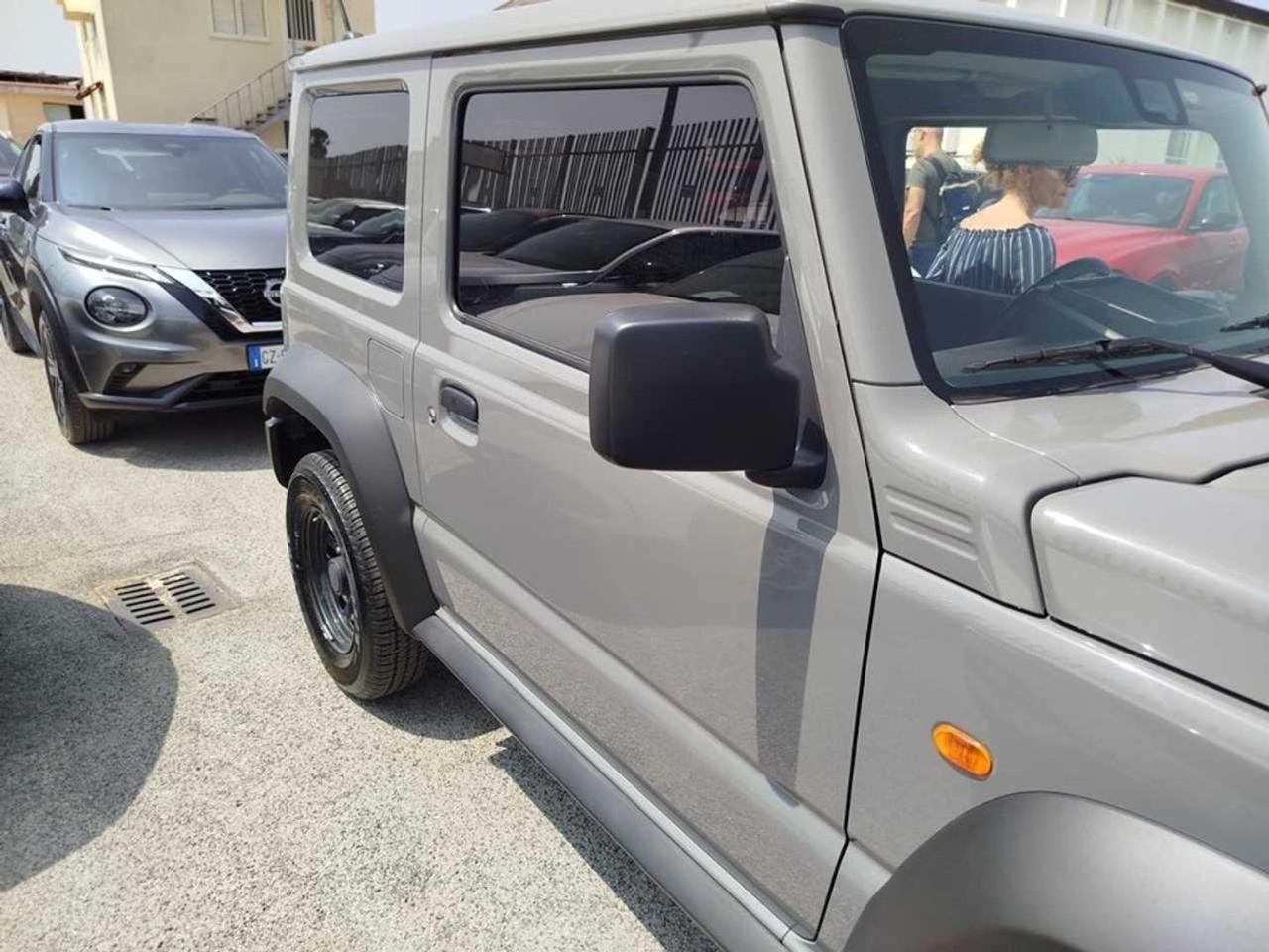 Suzuki Jimny 1.5 5MT PRO (N1)