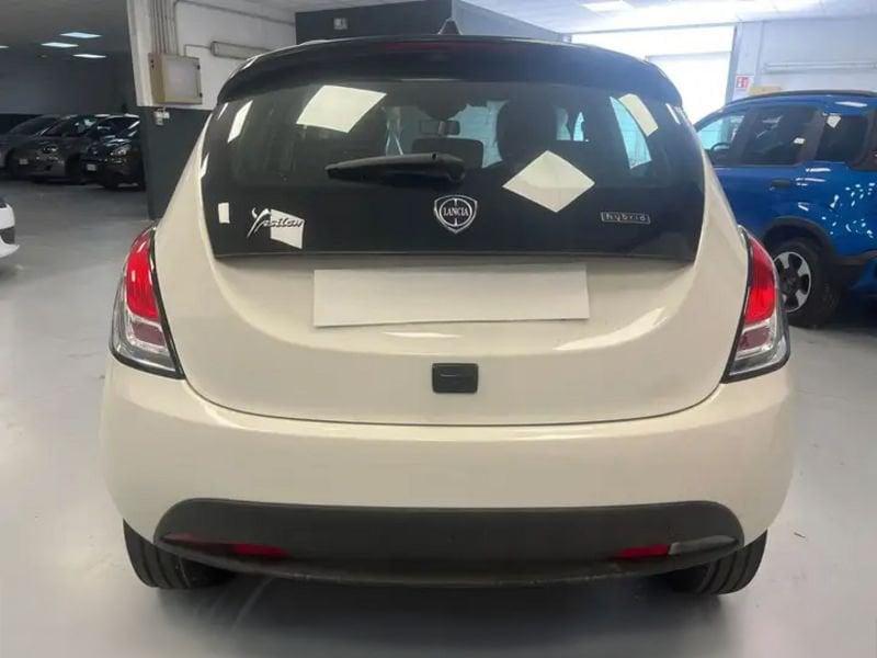 Lancia Ypsilon 1.0 firefly hybrid Gold s&s 70cv 5p.ti