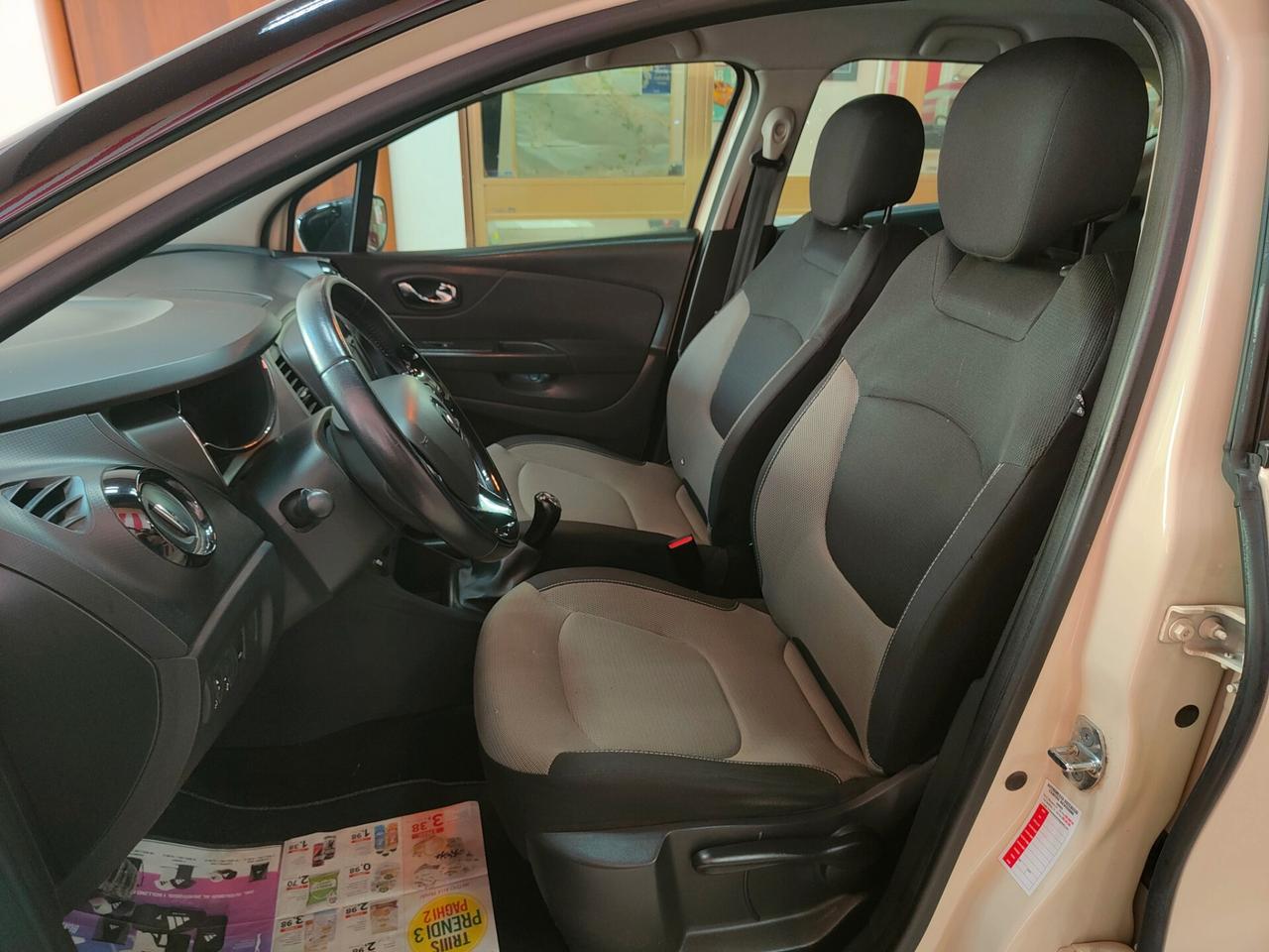 Renault Captur 1.5 dCi 8V 90 CV - 2015 POCHI KM