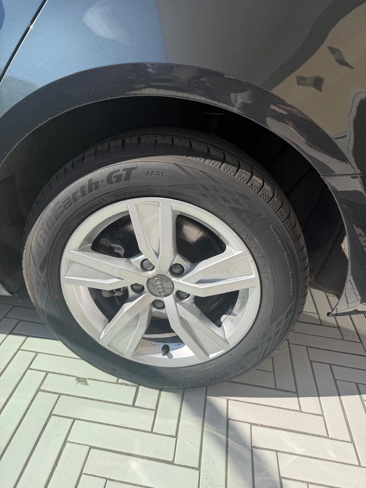 Audi A4 Avant 2.0 TDI 122 CV Business
