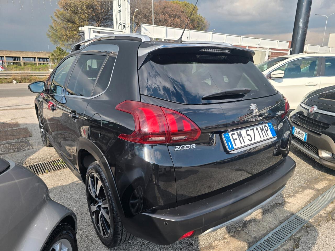 Peugeot 2008 BlueHDi 100cv Allure