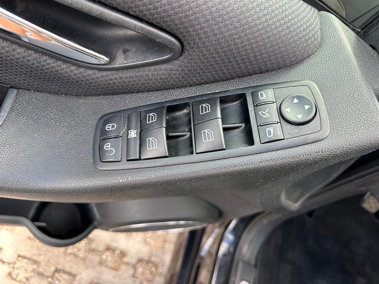 Mercedes-benz B 180 CDI Premium-06/2010