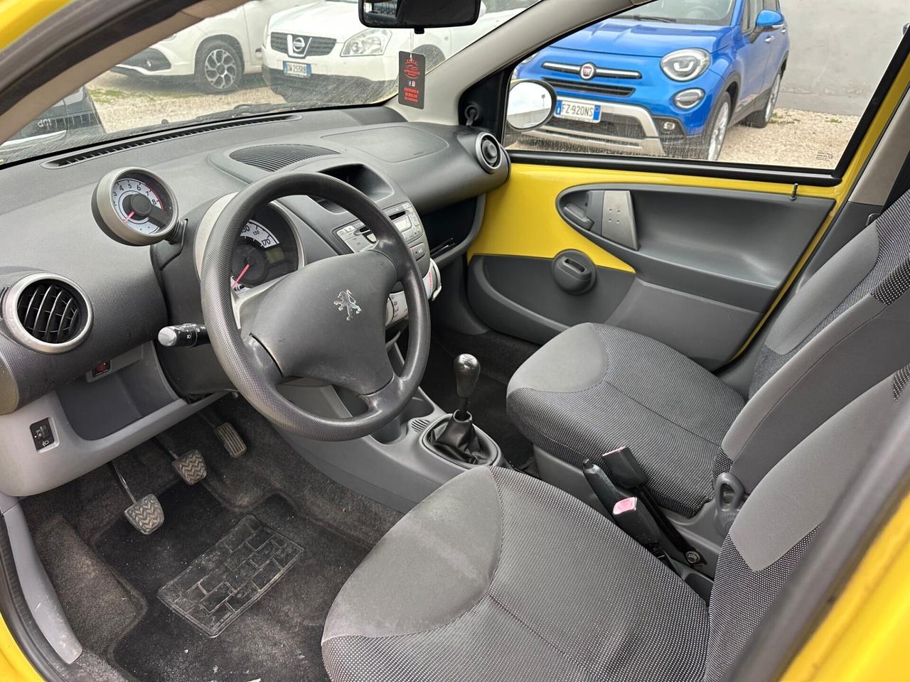 Peugeot 107 1.0 68CV Km 120.000 x neopatentati