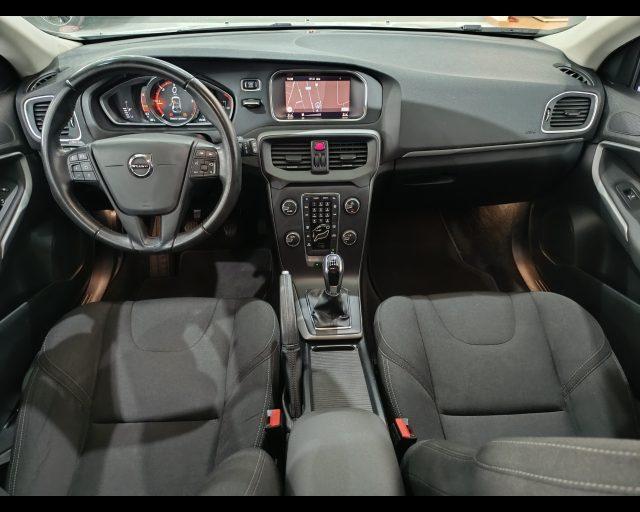 VOLVO V40 D2 Kinetic