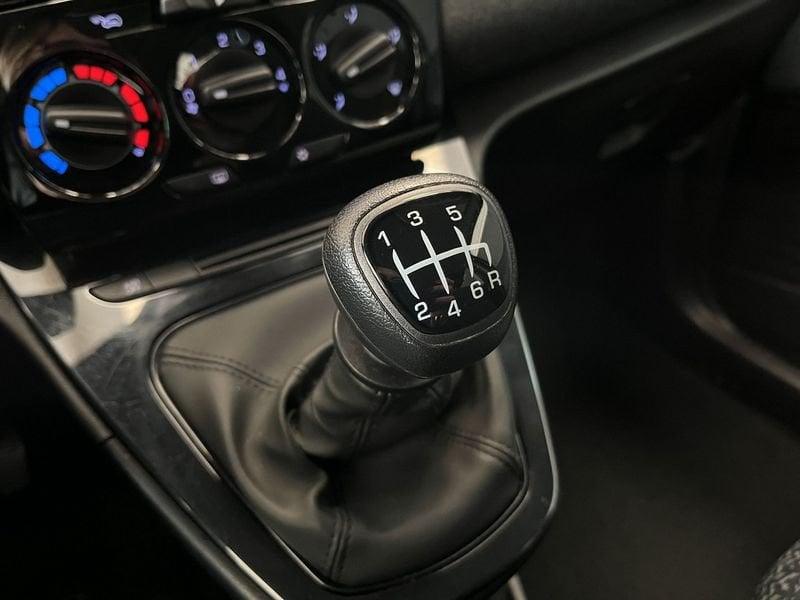 Lancia Ypsilon Ypsilon 1.0 firefly hybrid Silver s&s 70cv - PROMO SIRONIAUTO+