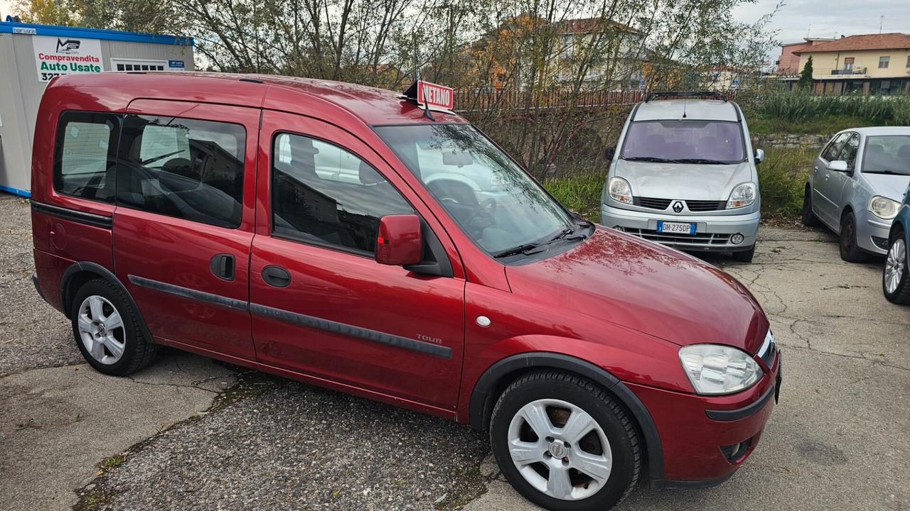 Opel Combo 1.6 CNG Metano 5p. Tour Arizona