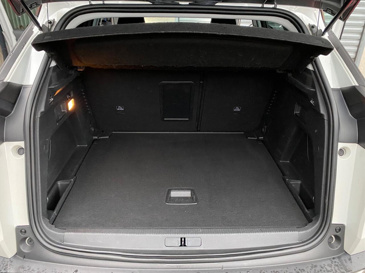 Peugeot 3008 1.5 BlueHDi 130cv S&S EAT8 Allure