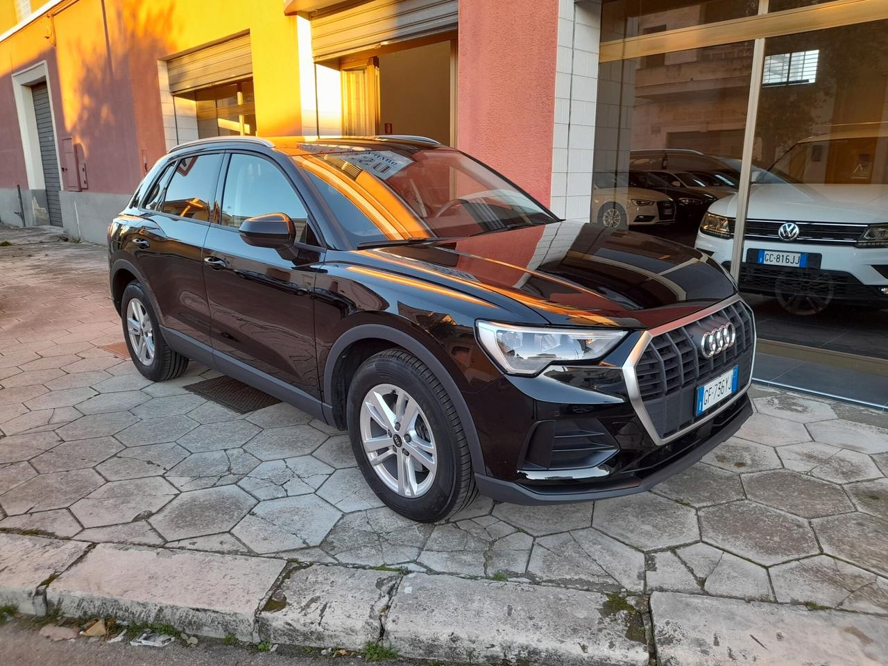 AUDI Q3 2.0 TDI S-TRONIC BUSINESS