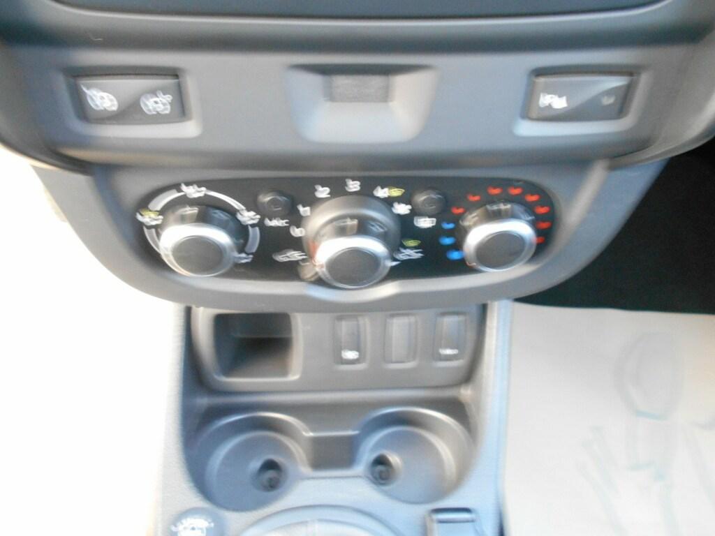 Dacia Duster 1.6 Laureate Family 4x2