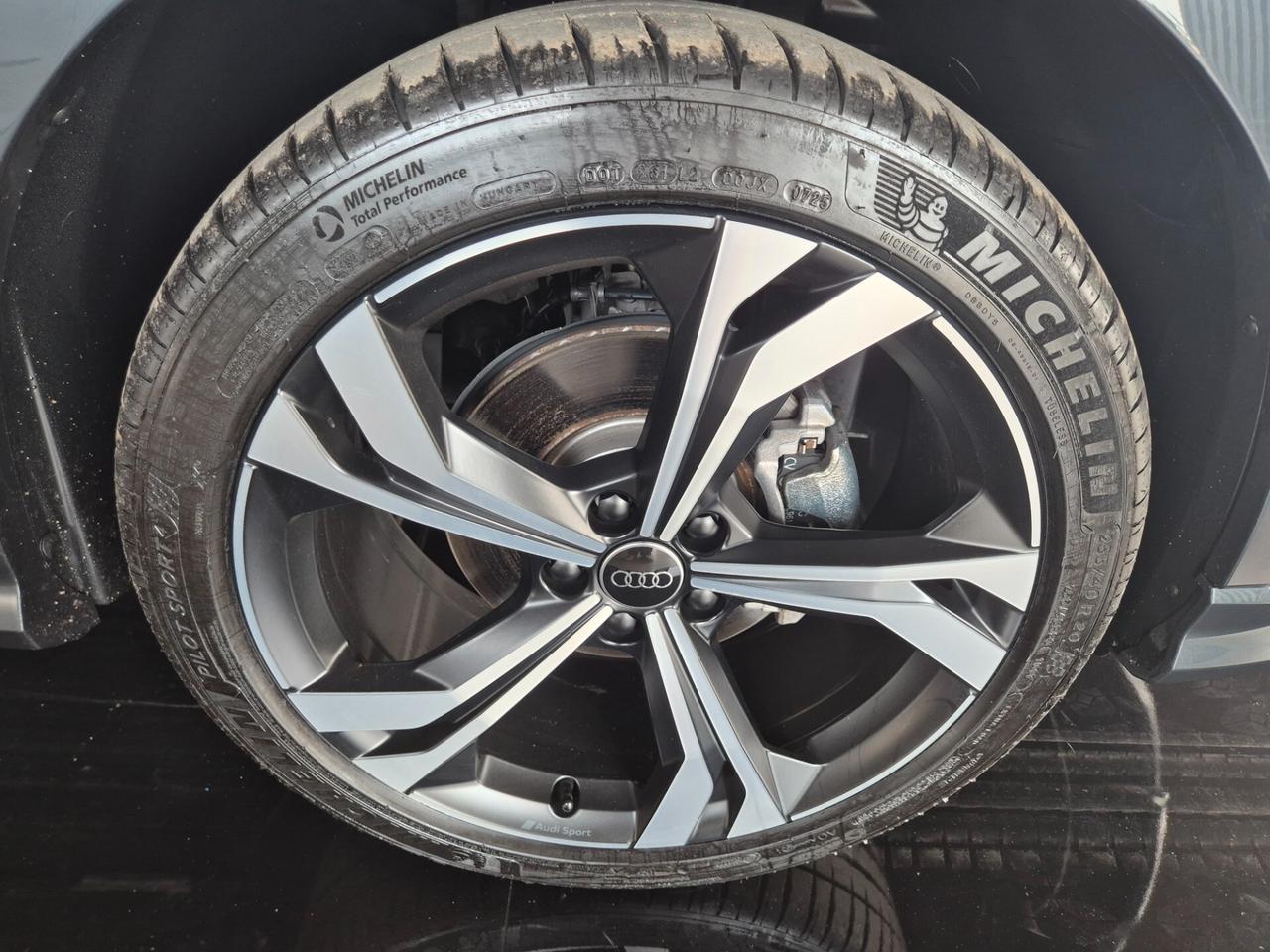 Audi Q3 SPB 35 TDI S tronic Identity Black