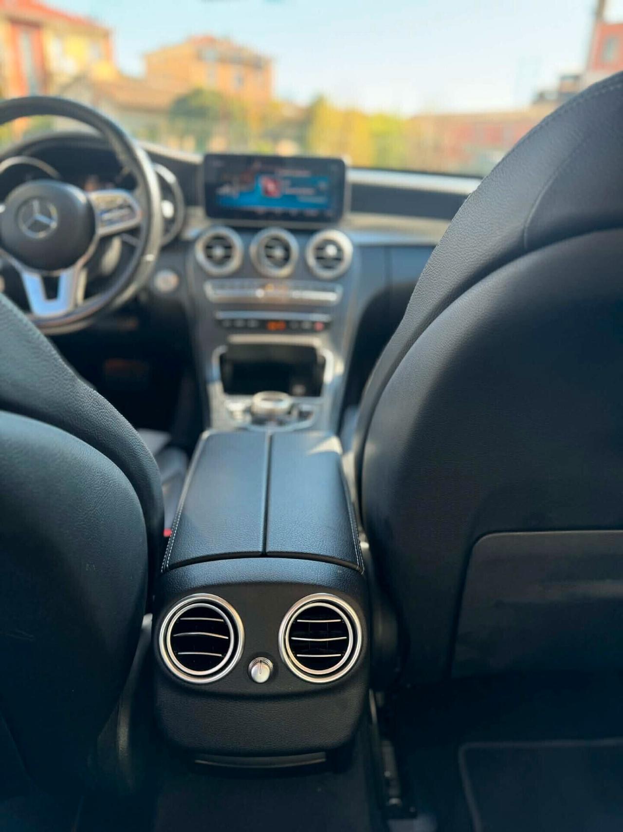 Mercedes Benz C200 Anno 2019 1.6 Diesel ACCESSORIATA