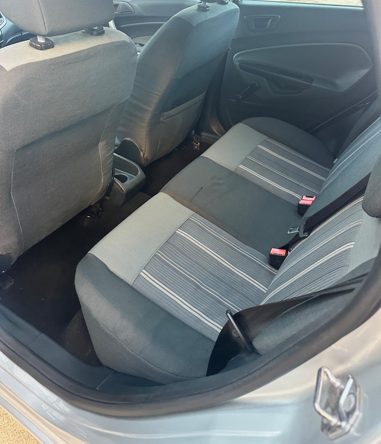 Ford Fiesta 1.2 BENZ 82 CV 5 porte Titanium