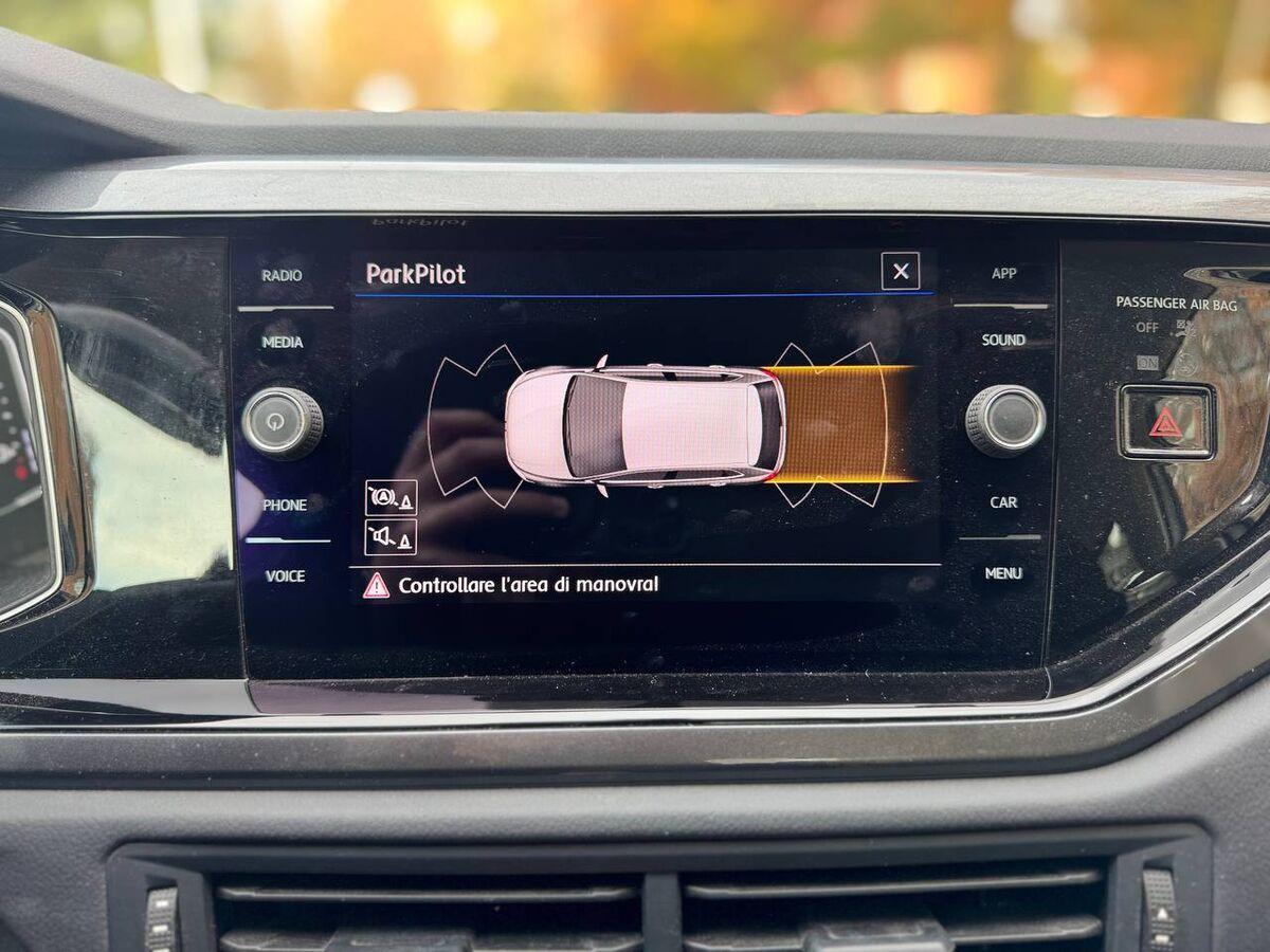 Volkswagen Polo 1.0 tsi R- LINE 95cv