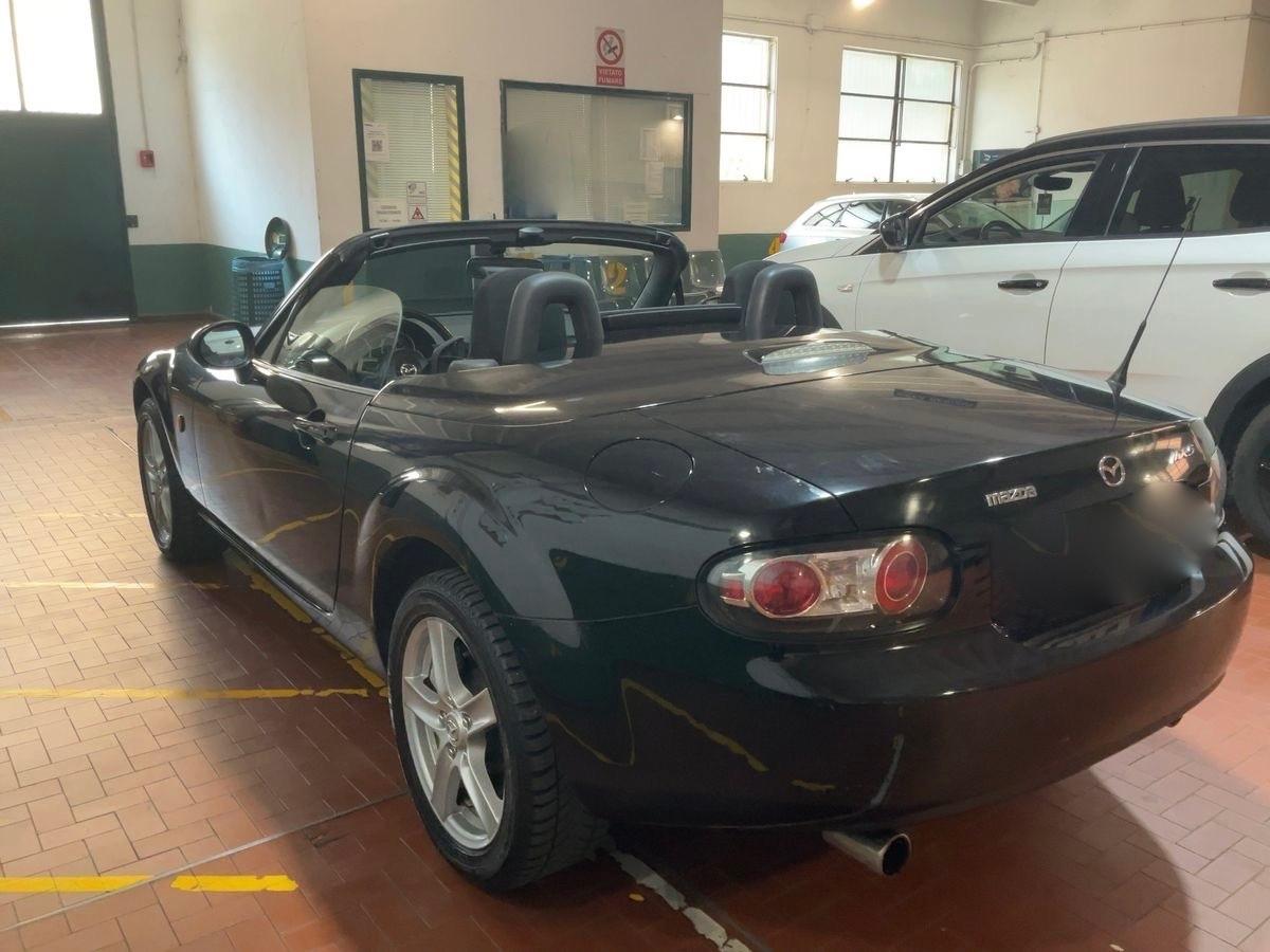 Mazda MX-5 Roadster Coupé 1.8L Wind