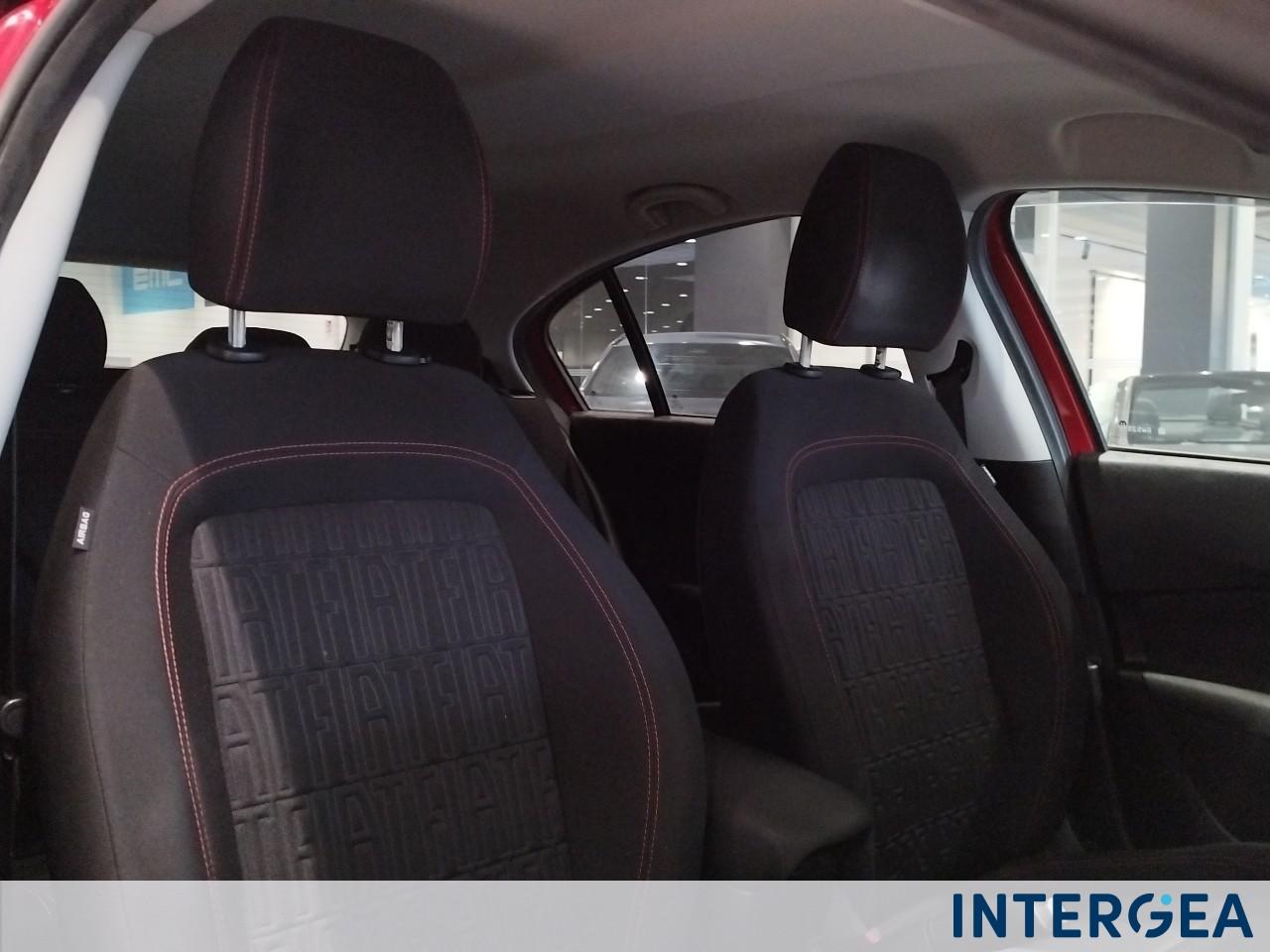 FIAT Tipo 5p 1.5 t4 hybrid (Red) 130