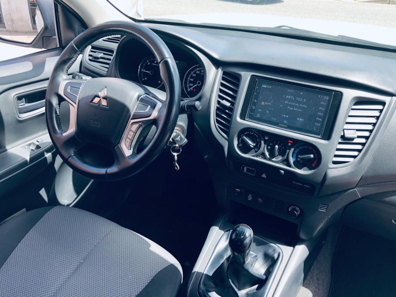 Mitsubishi L200 2.3 PICKUP CABINA ESTESA 4X4