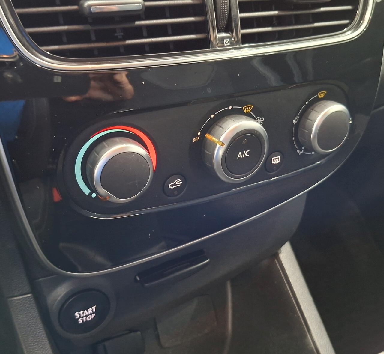 Renault Clio dCi 75 CV Energy Intens Neopatentati