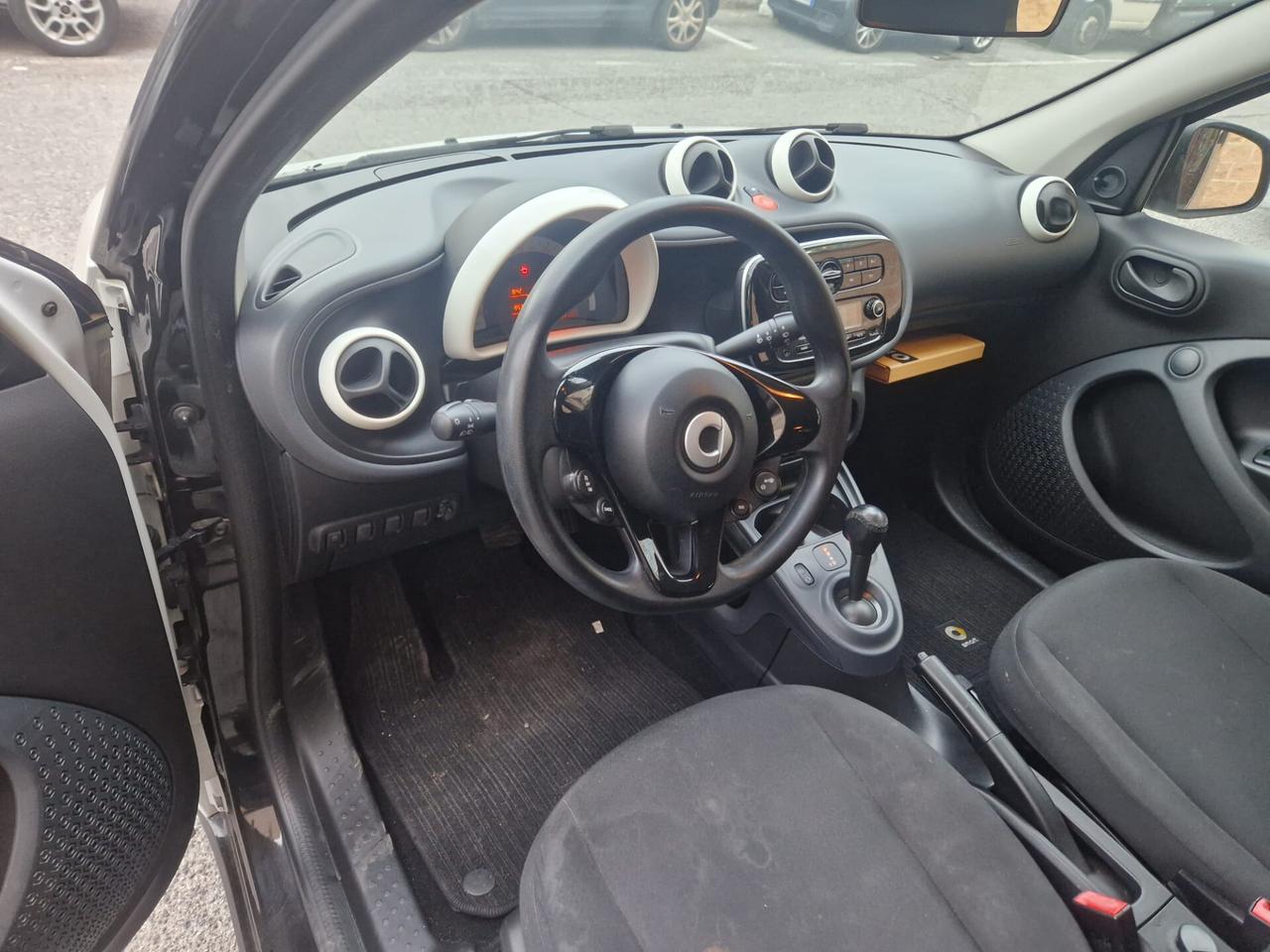 Smart ForFour 70 1.0 Youngster