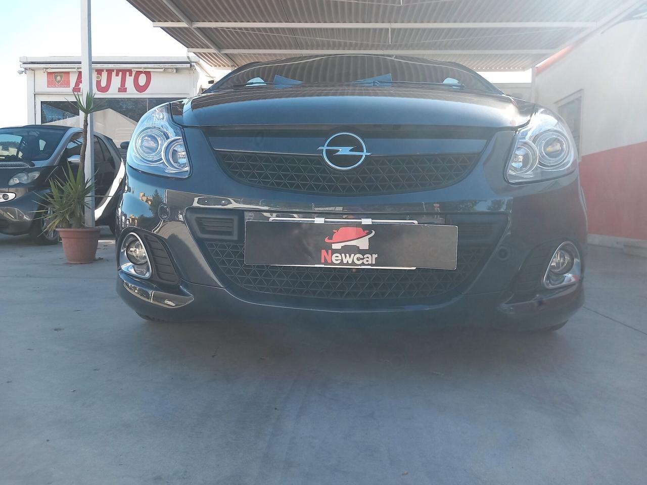 Opel Corsa 1.6 T 192CV 3 porte OPC TENUTA IN AMNIERA MANIACALE PARI AL NUOVO