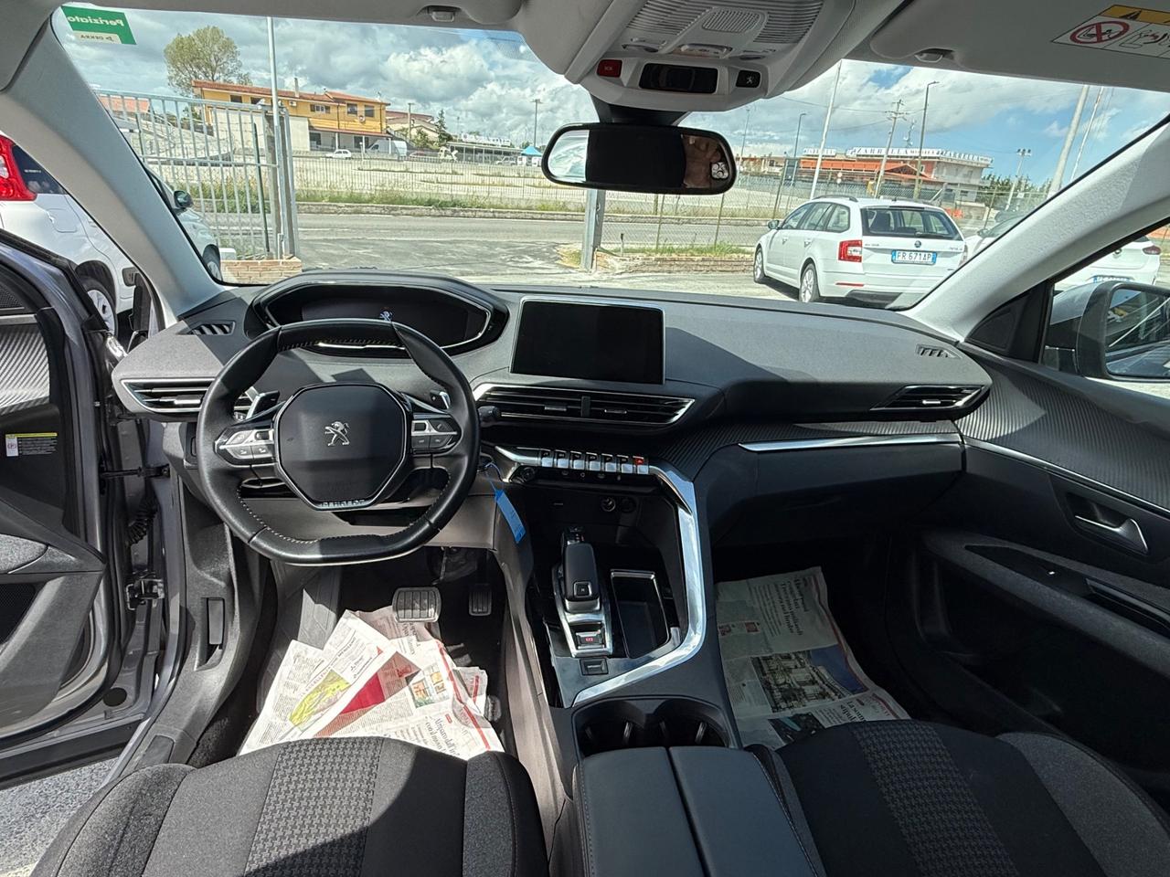 Peugeot 3008 BlueHDi 130 S&S EAT8 Allure