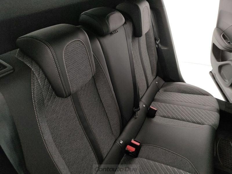 Peugeot 2008 2008 1.2 hybrid Allure 145cv e-dcs6