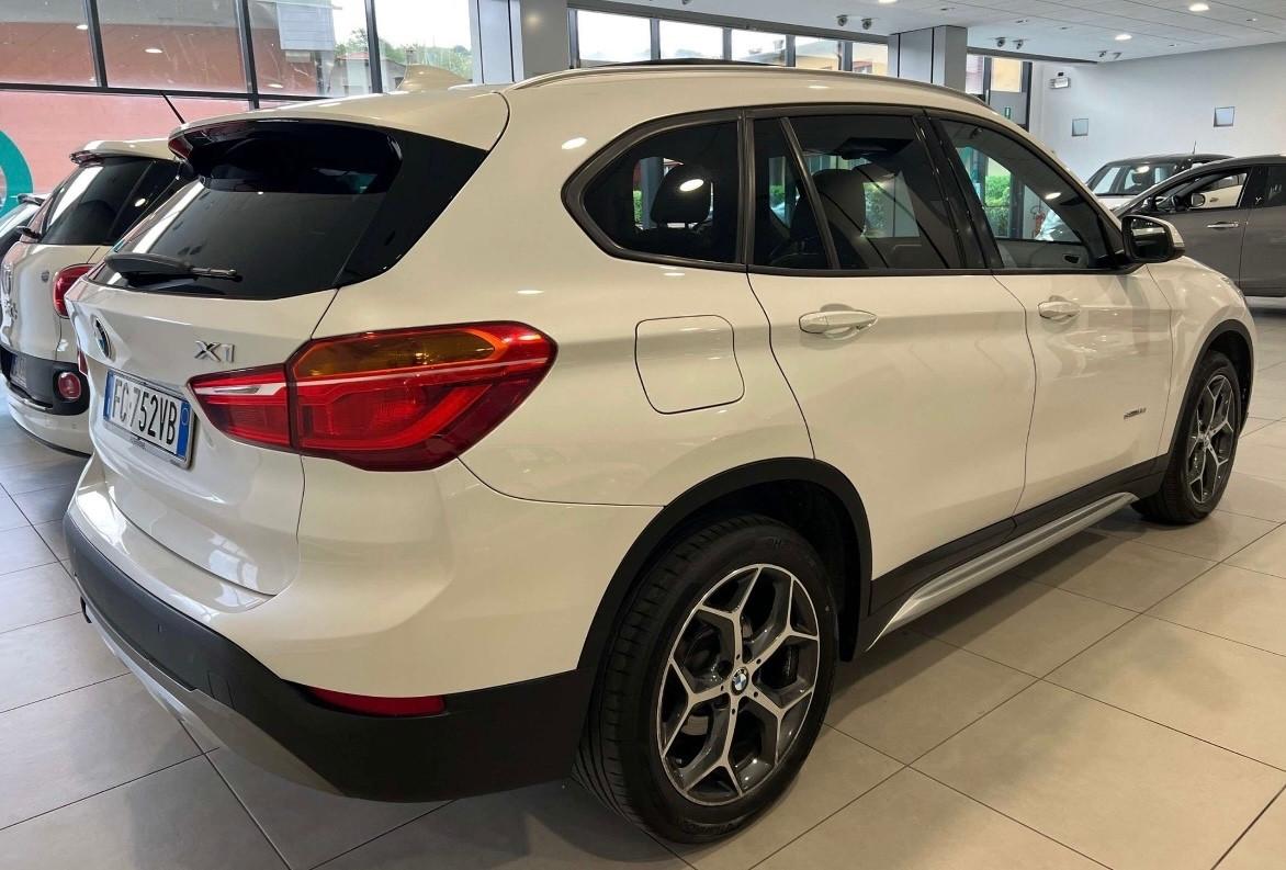 Bmw X1 sDrive18d automatica full