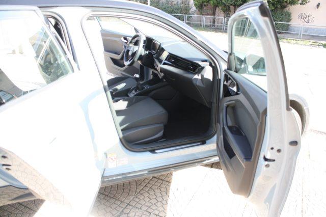 AUDI A1 allstreet 30 TFSI Identity Contrast