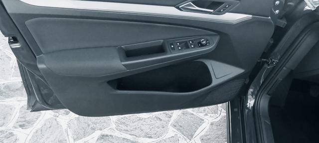 VOLKSWAGEN Golf 1.0 TSI EVO Life..anche per neopatentati
