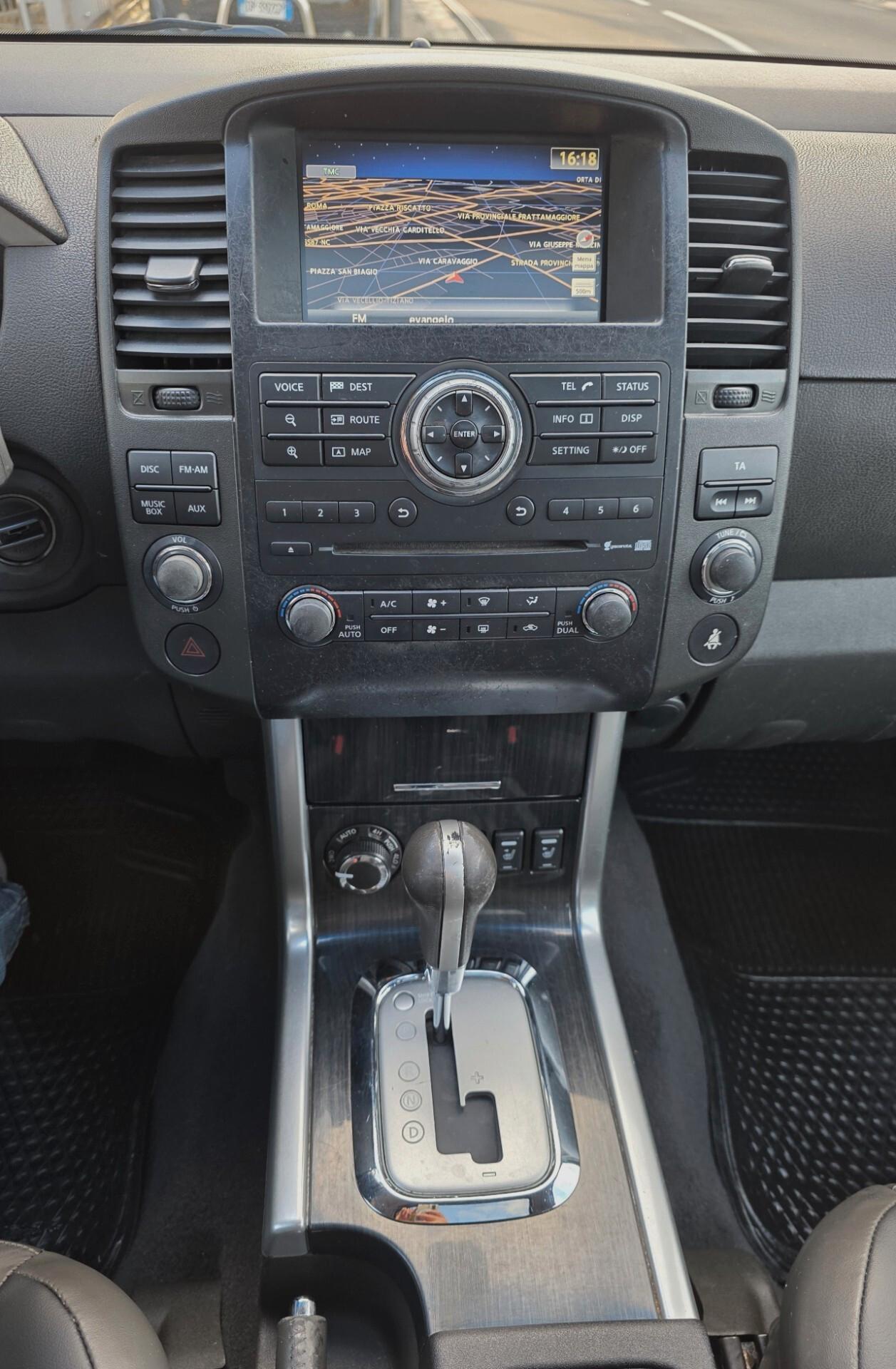 Nissan Pathfinder 2.5 dCi LE Auto 7 Posti