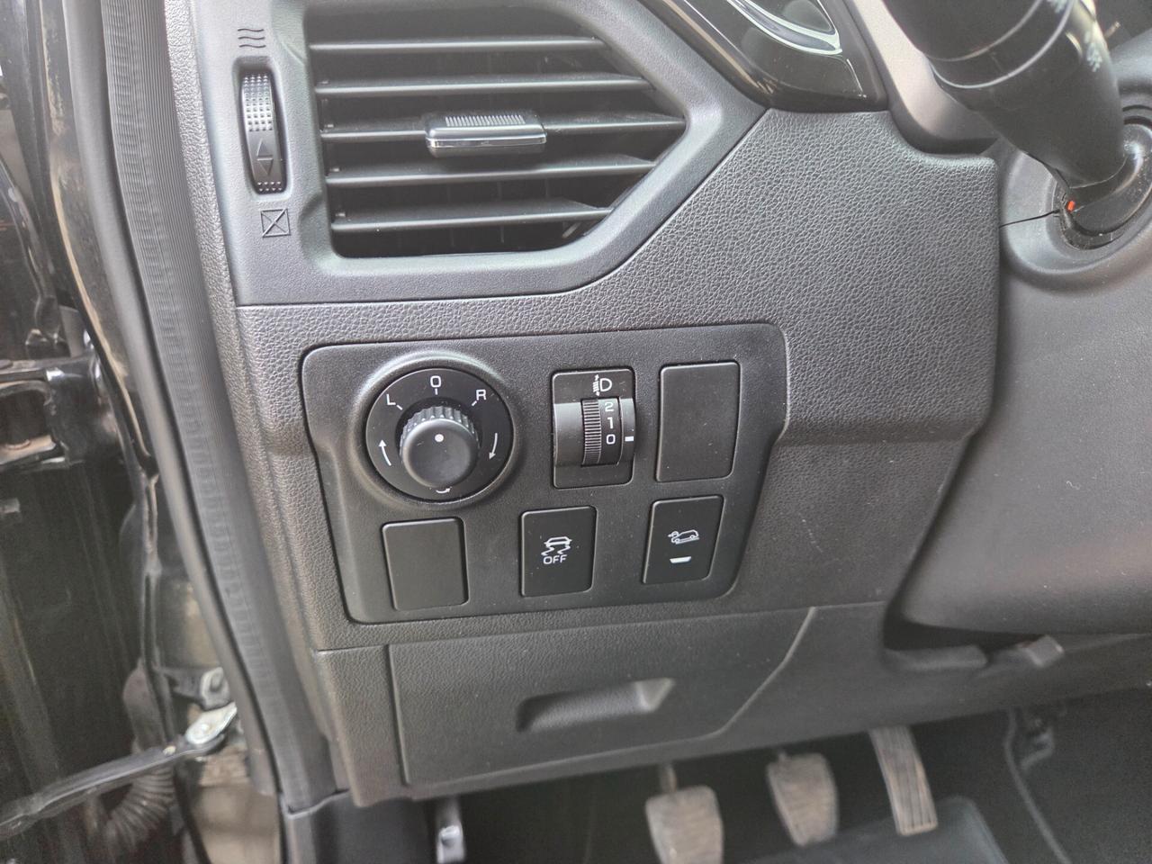 Mahindra KUV100 1.2 VVT K8 87cv