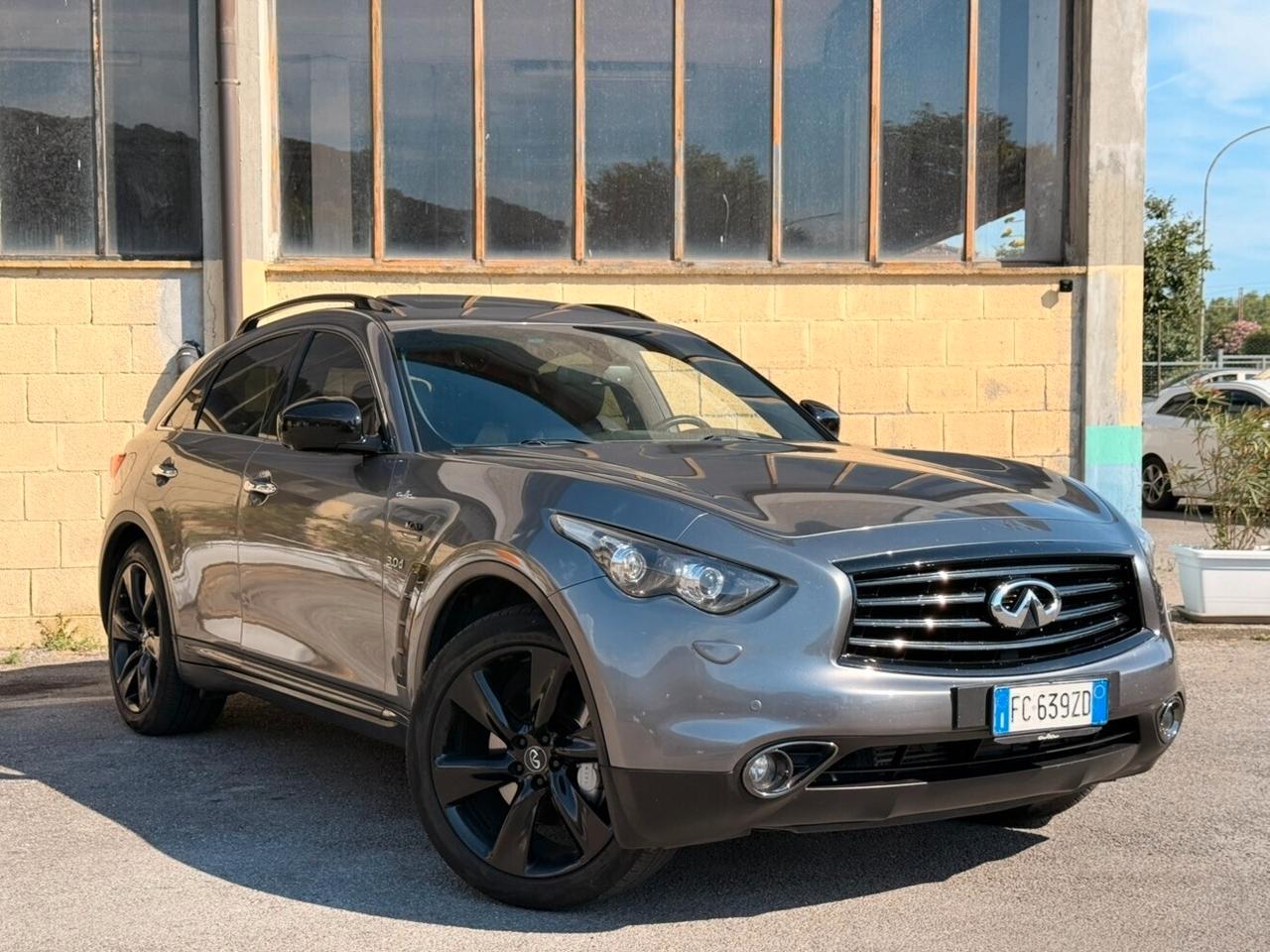 Infiniti QX70 3.0 diesel V6 AT Ultimate