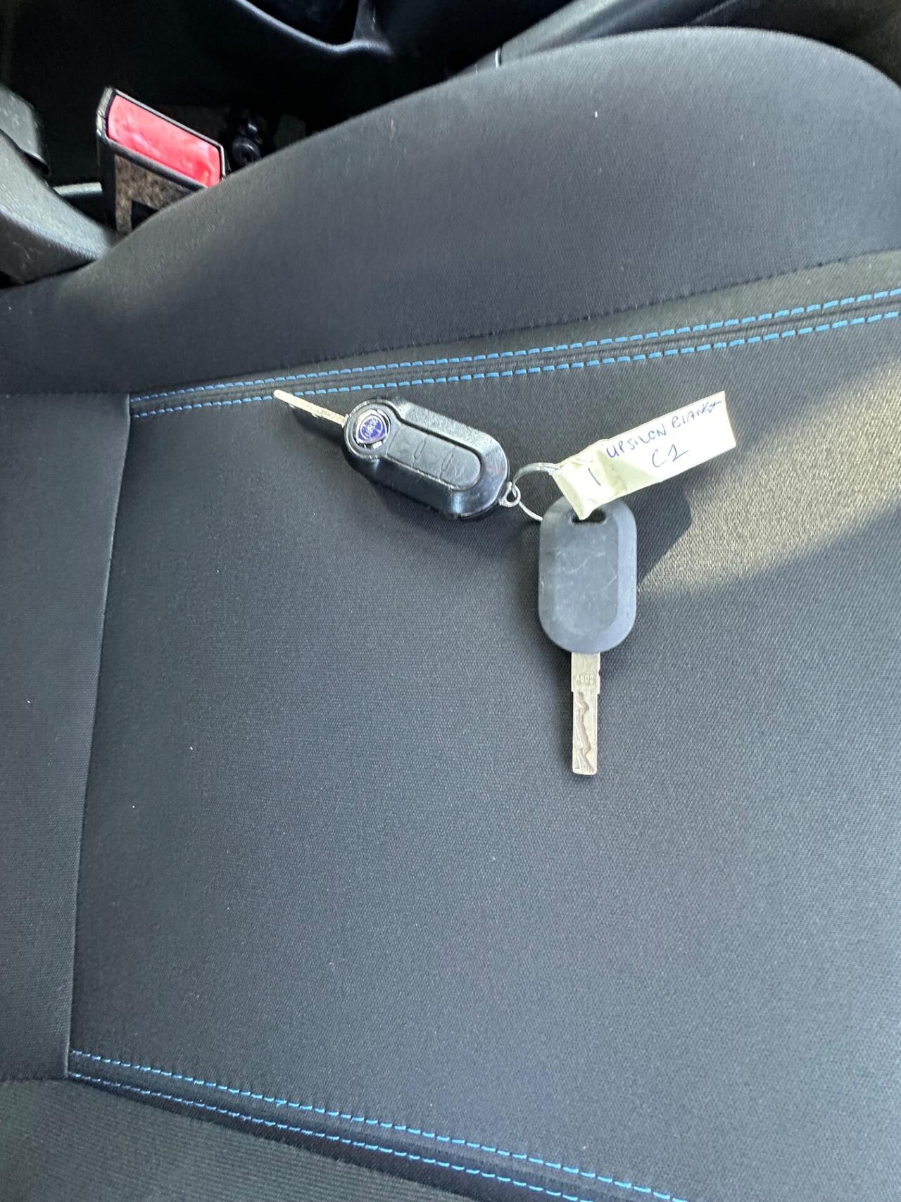 Lancia Ypsilon 0.9 TwinAir 85 CV 5 porte Metano Ecochic Gold