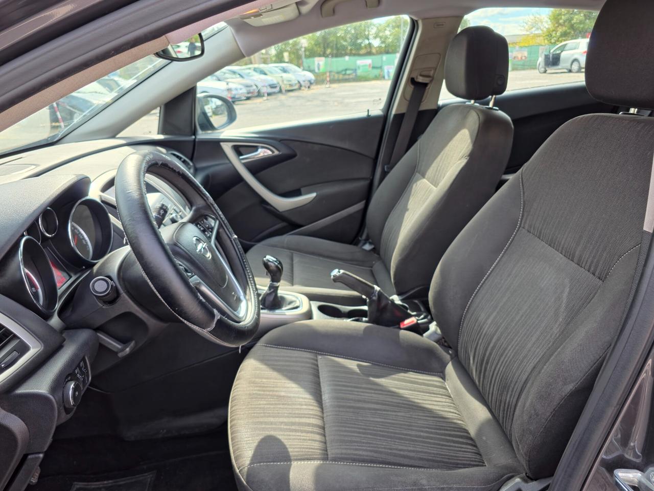 Opel Astra 1.7 CDTI 110CV 5 porte Cosmo 2011-E5 Manuale NEO