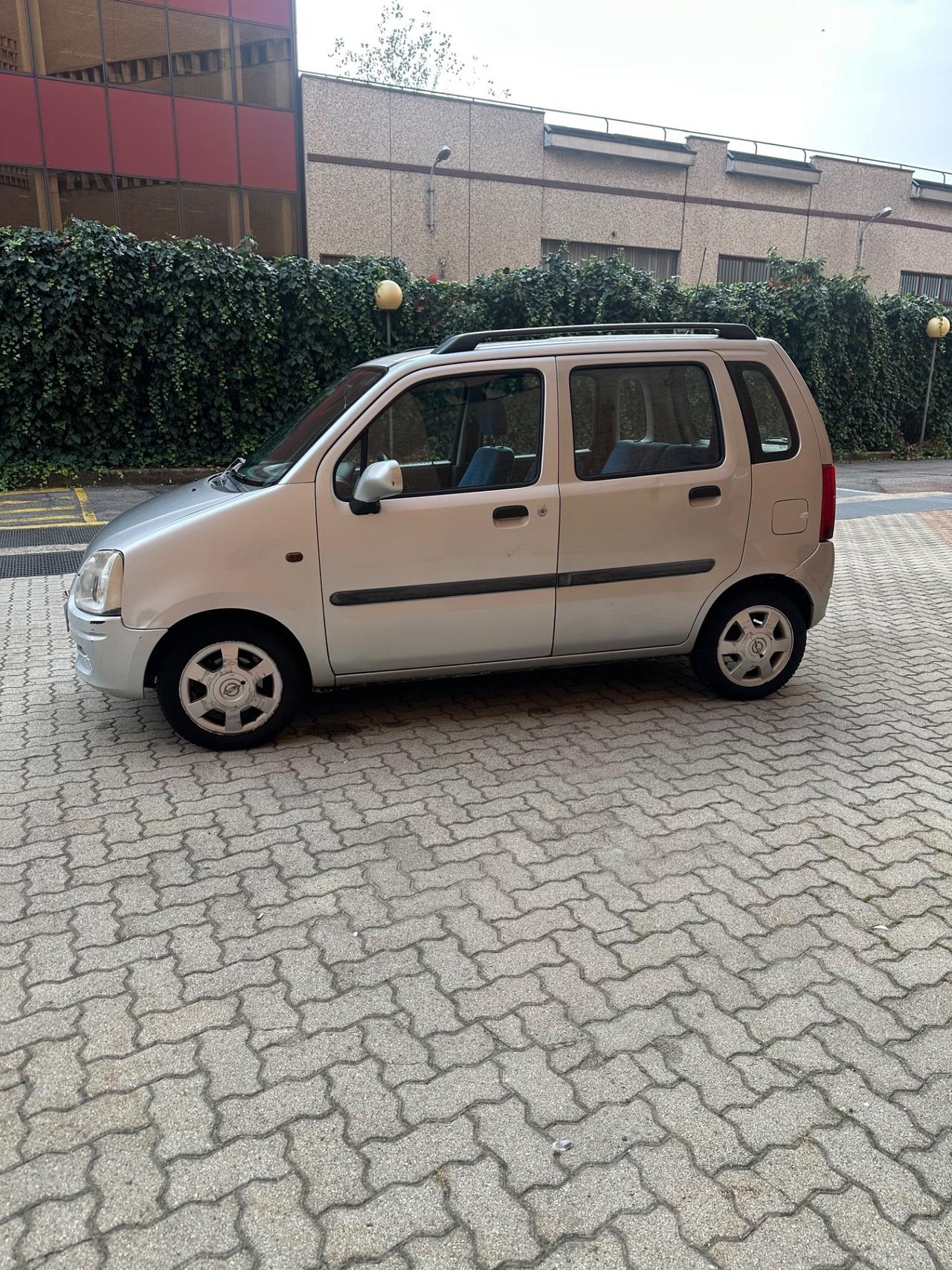 Opel Agila 1.2 16V Cosmo