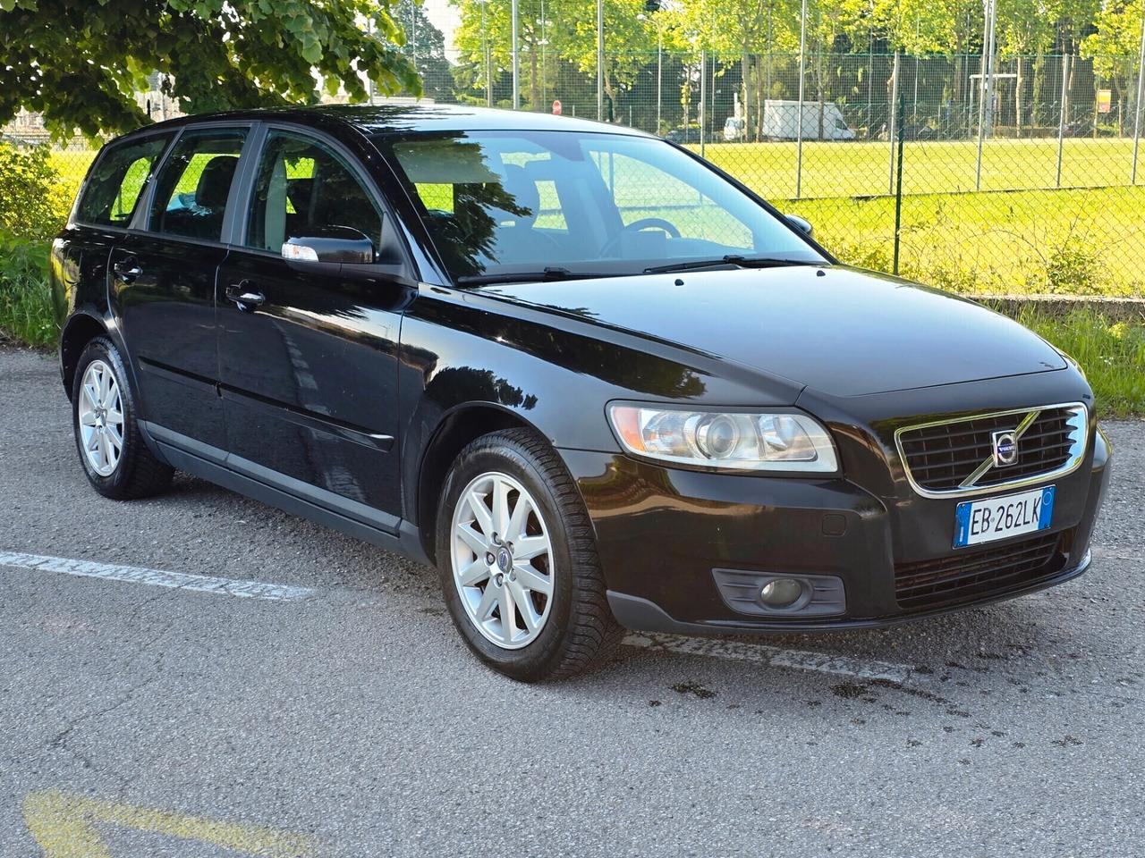 Volvo V50 2.0 D 6 MARCE - INTERNI IN PELLE