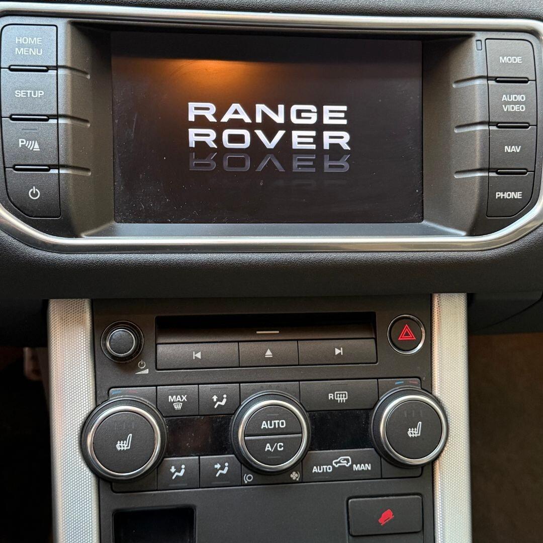 Range Rover Evoque 2.2 TD4 5p. Pure